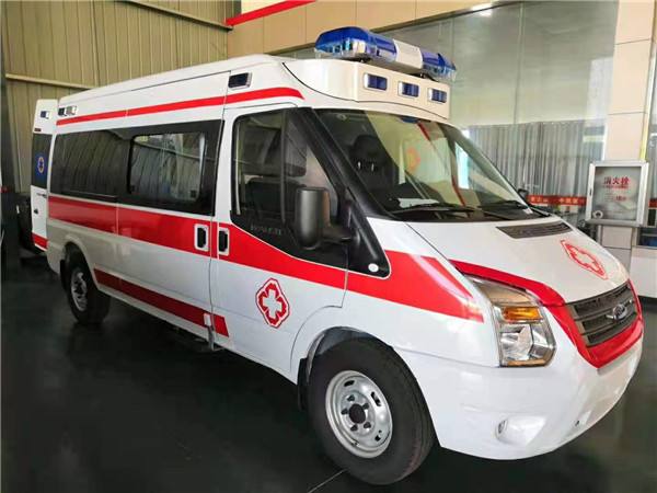 察布查尔锡伯福特V362救护车